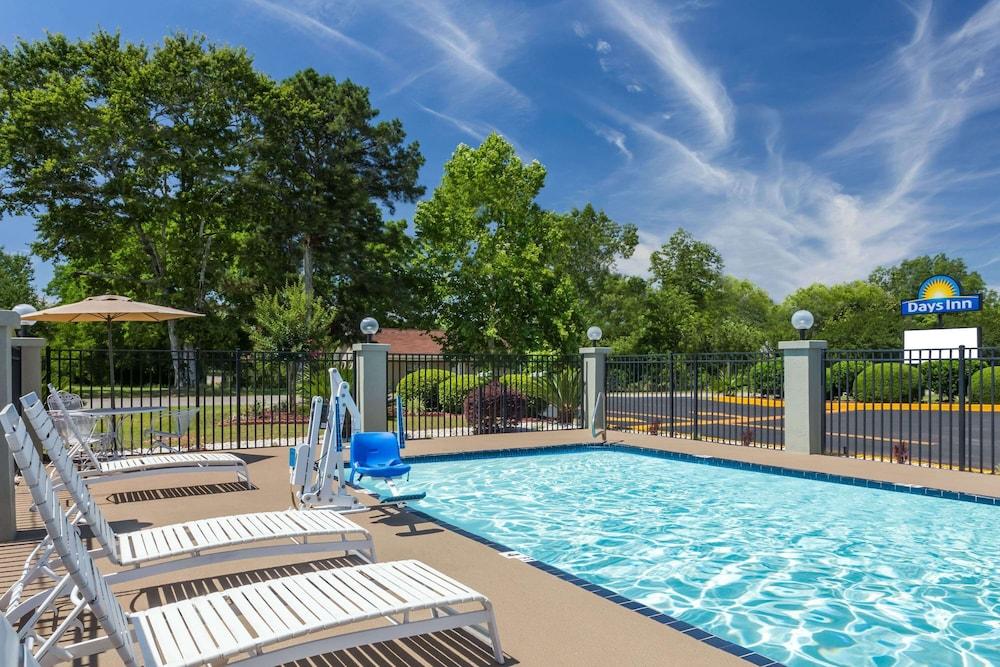 Days Inn by Wyndham Blakely photo 15