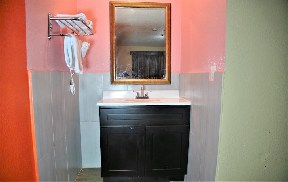 4 Star Motel photo 21