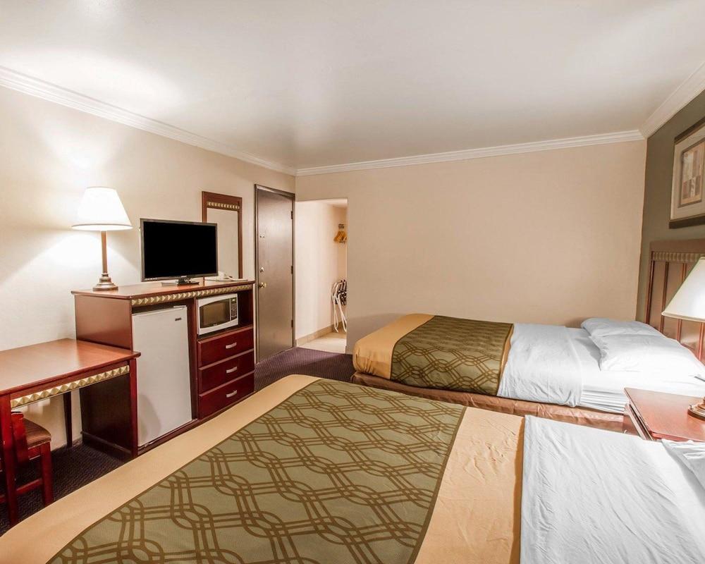 Rodeway Inn Prescott photo 11