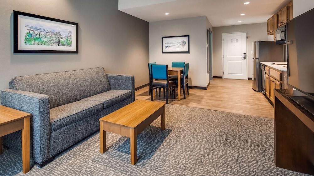 Best Western Plus Executive Residency Marion photo 14