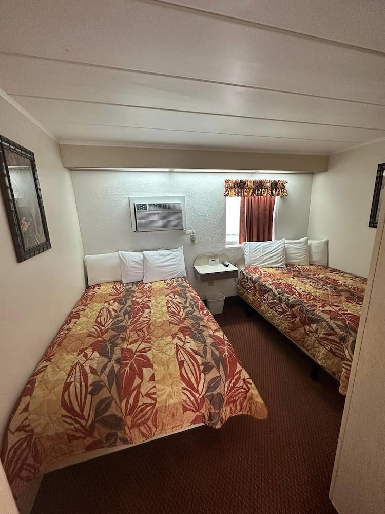 The VIP Family Motel photo 23