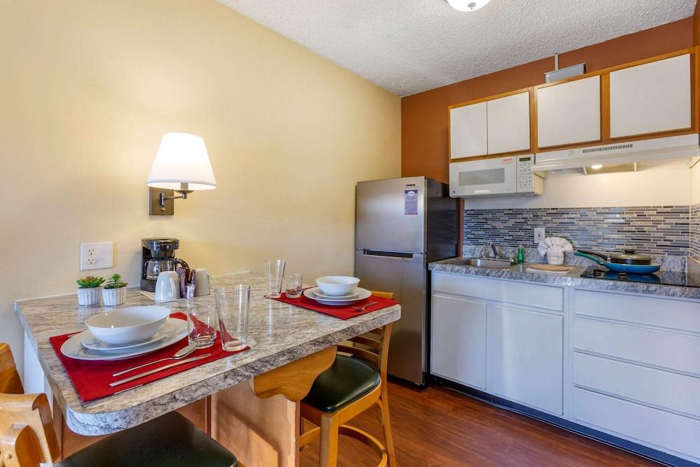 Suburban Studios Albuquerque Uptown photo 1