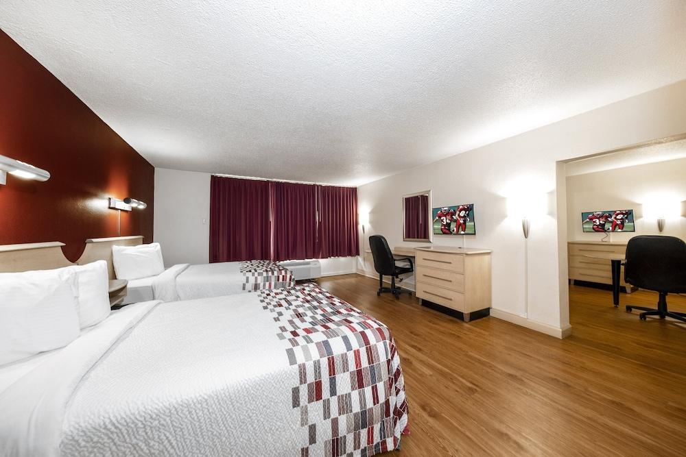 Quality Inn & Suites photo 9