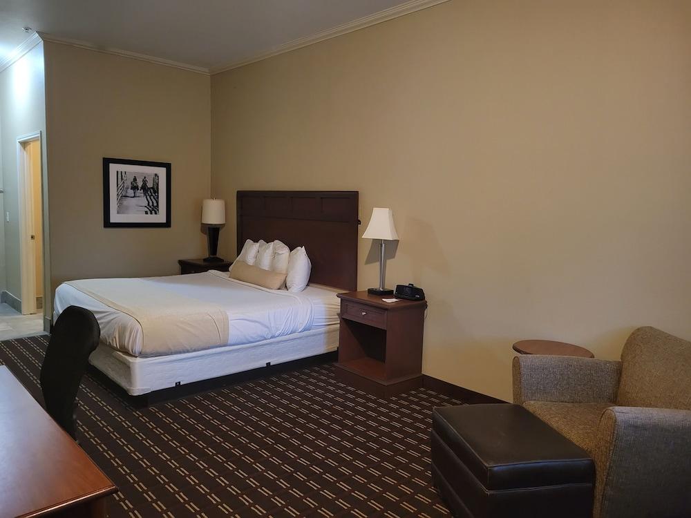 Cotulla Whitten Inn photo 6