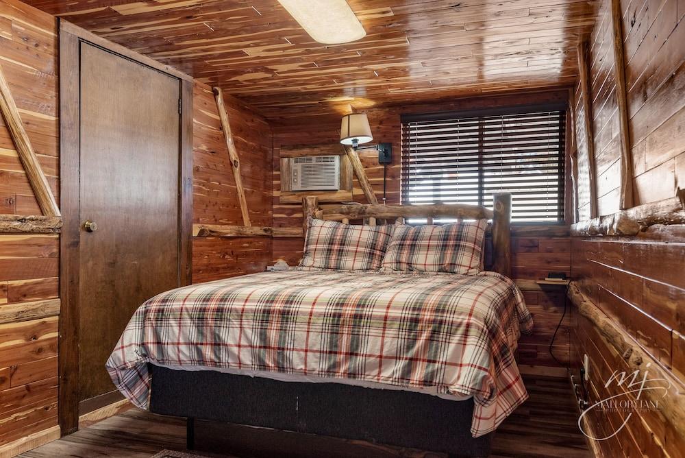 Log Cabin Inn photo 71