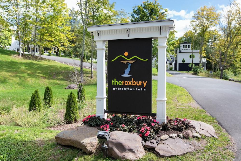 The Roxbury at Stratton Falls photo 58
