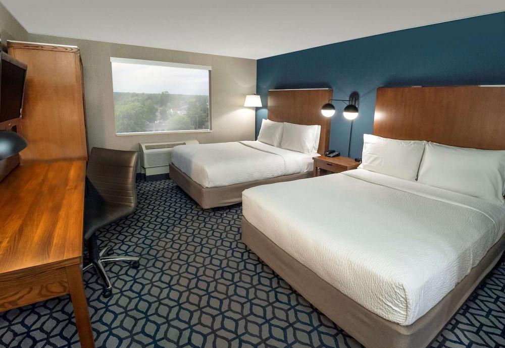 Crowne Plaza Niagara Falls NY Riverside by IHG photo 72