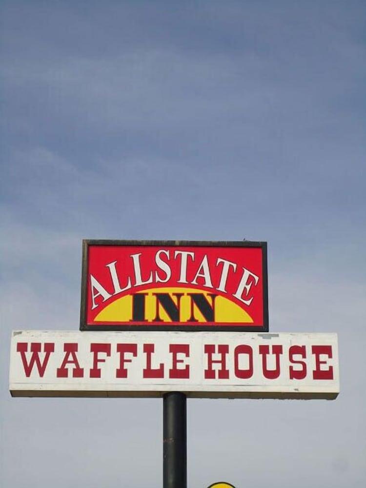 Allstate Inn Seymour photo 3