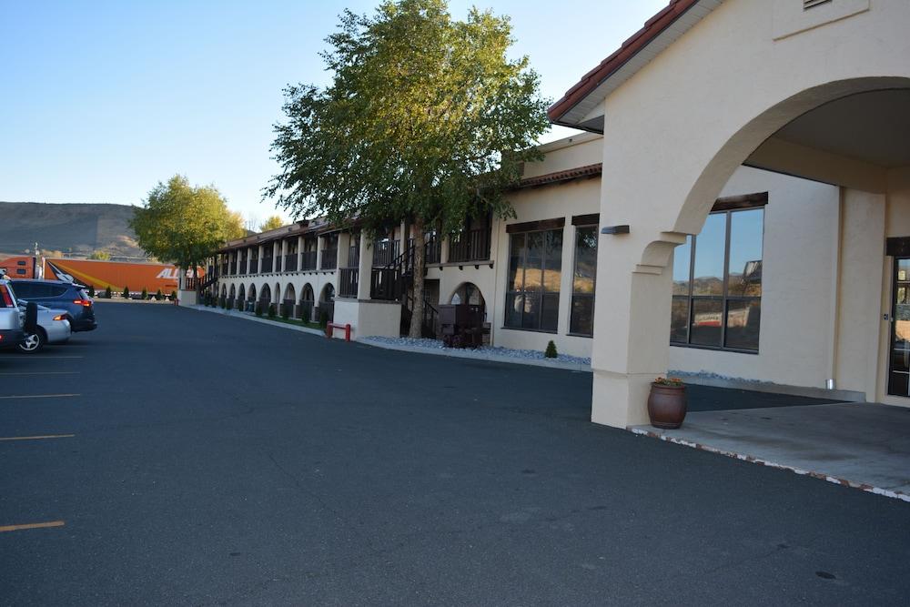 Quality Inn Baker City photo 27