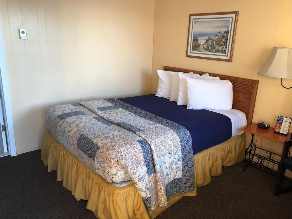 Riviera Motel photo 46