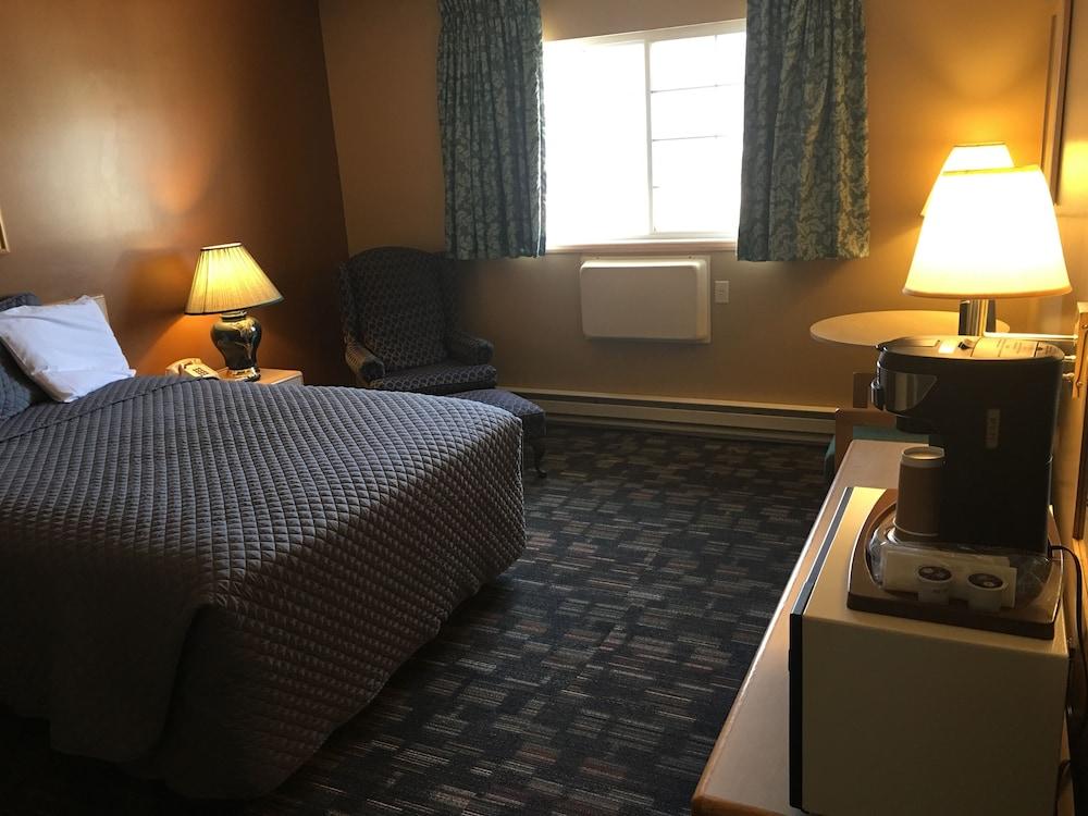 Lakeside Motor Inn photo 23