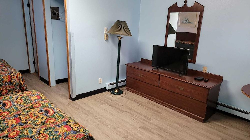 Budget Inn photo 10