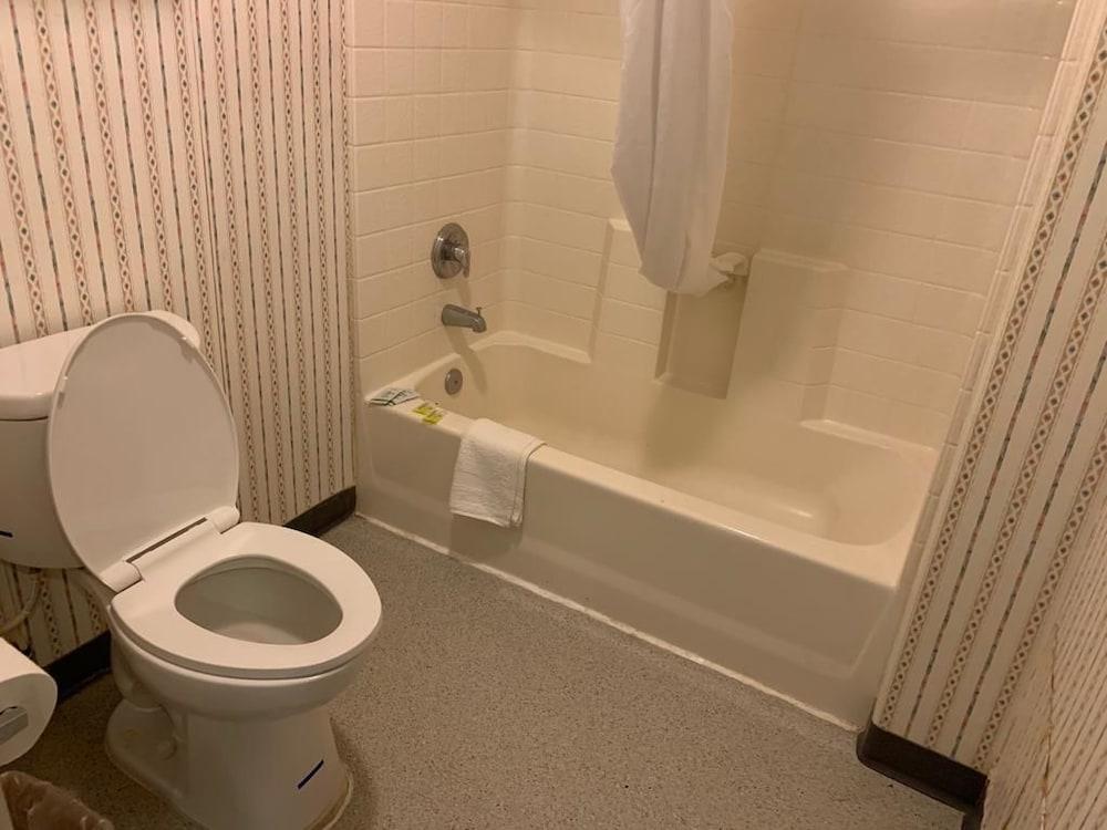 Calipatria Inn And Suites photo 2