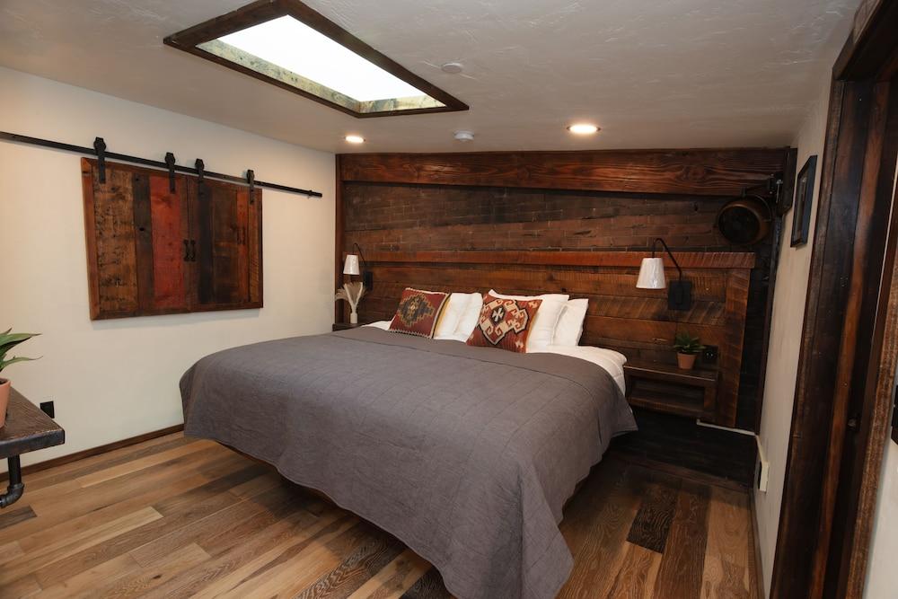 The Frenchman Suites photo 9