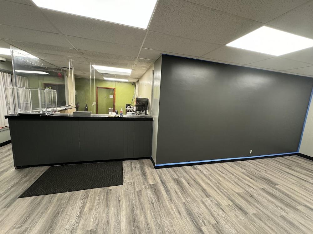 Imperial Suites photo 18