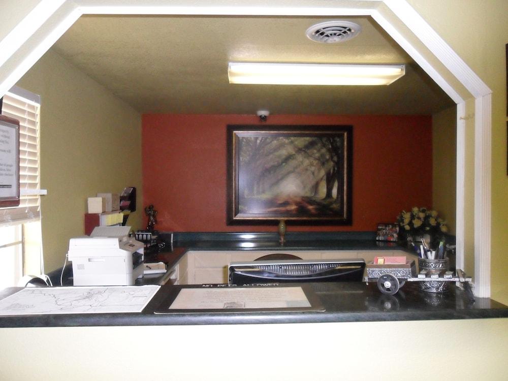 The Regency Inn photo 18