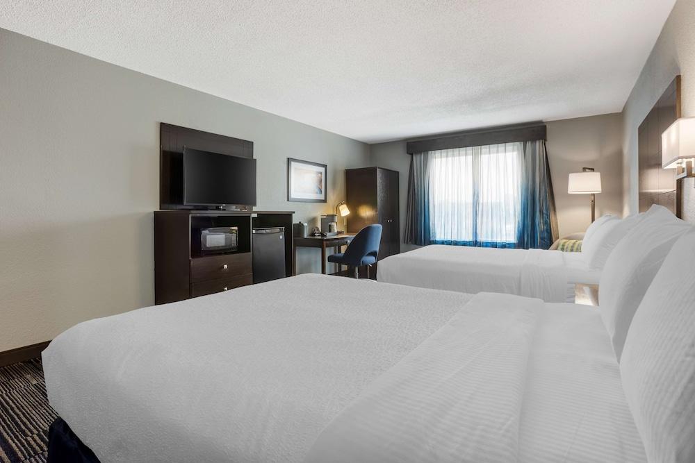 Best Western Plus Columbia Inn photo 21