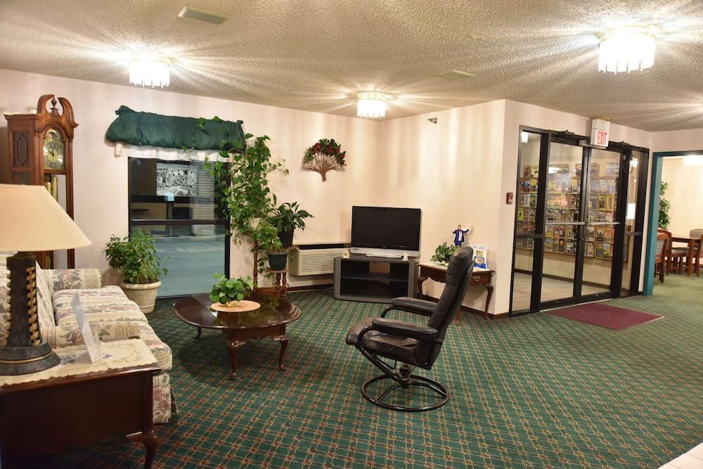 Super 8 by Wyndham Springfield/Battlefield photo 13