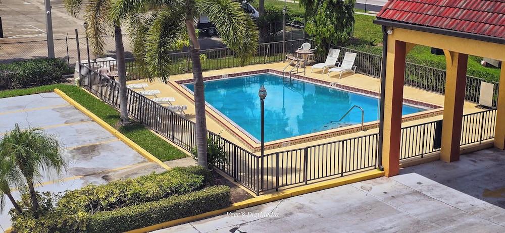 Budget Inn - Orlando photo 10