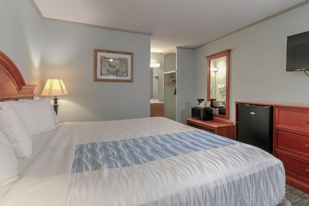 Belle Aire Motel photo 8