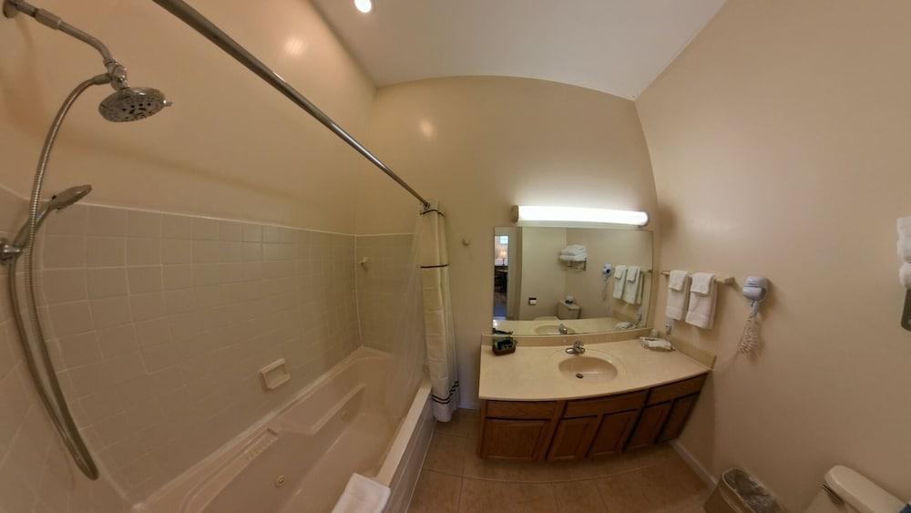 Grand Wood Suites photo 6