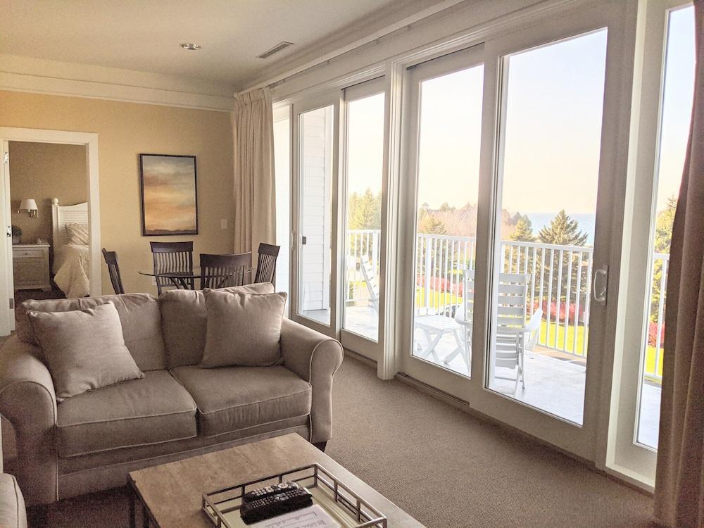Village Suites Bay Harbor photo 49