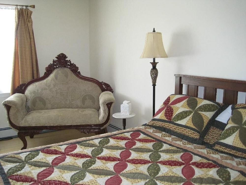 Spring Motor Inn photo 11