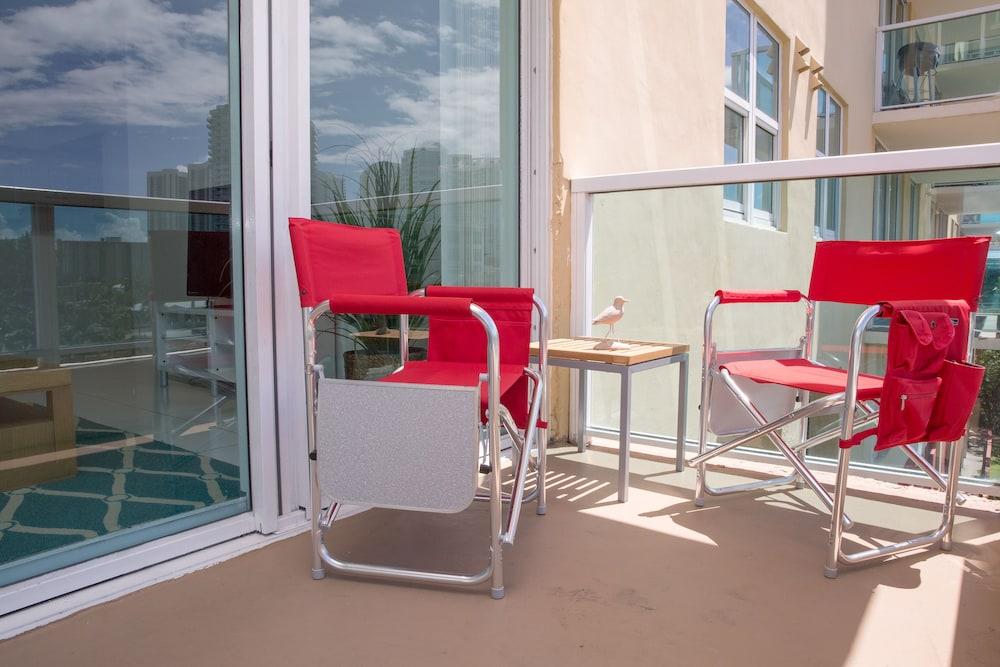 Best Holiday Suites photo 28