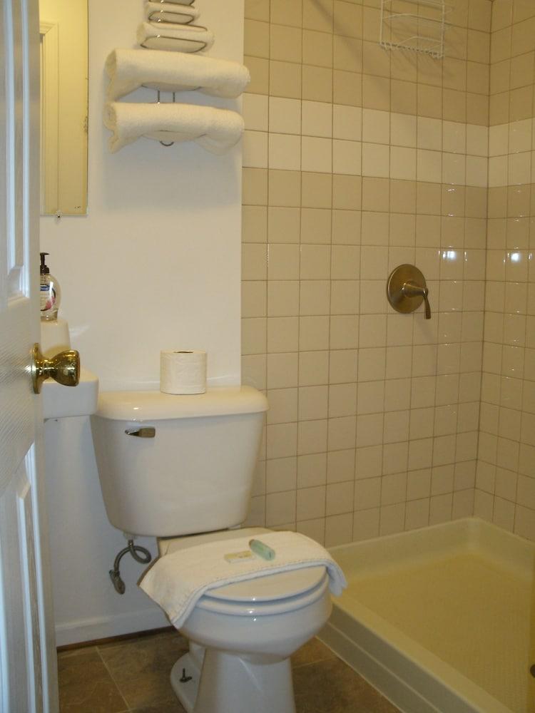 Harbor Beach Inn photo 2