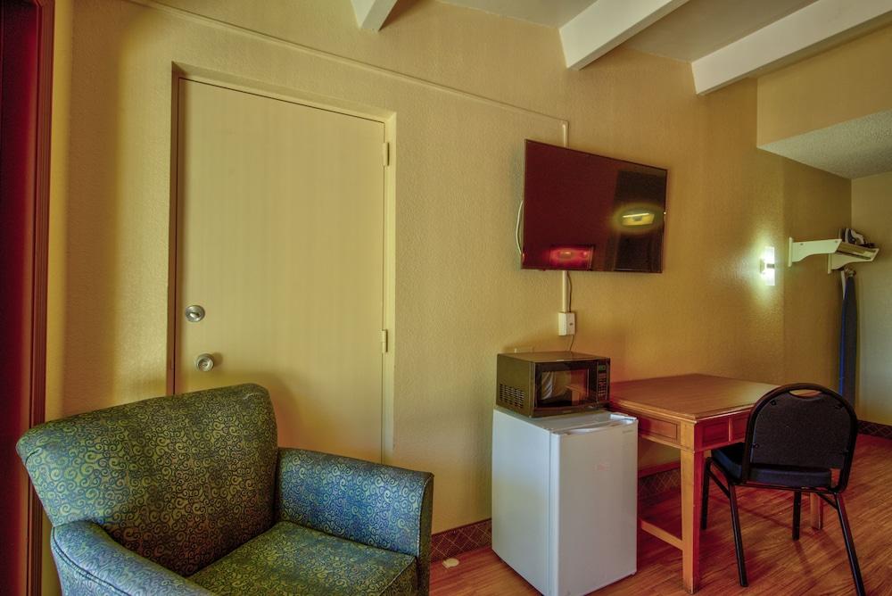Clearwater Hotel photo 10