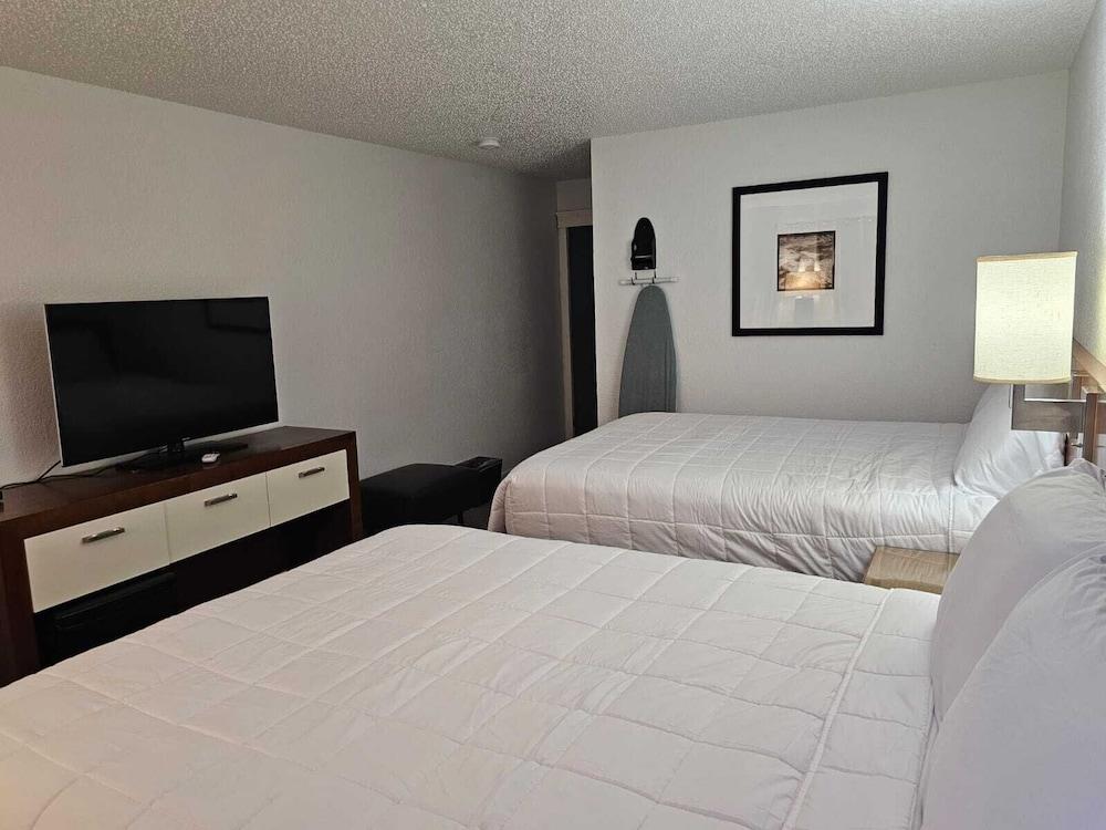 Hotel Simply Stay photo 2