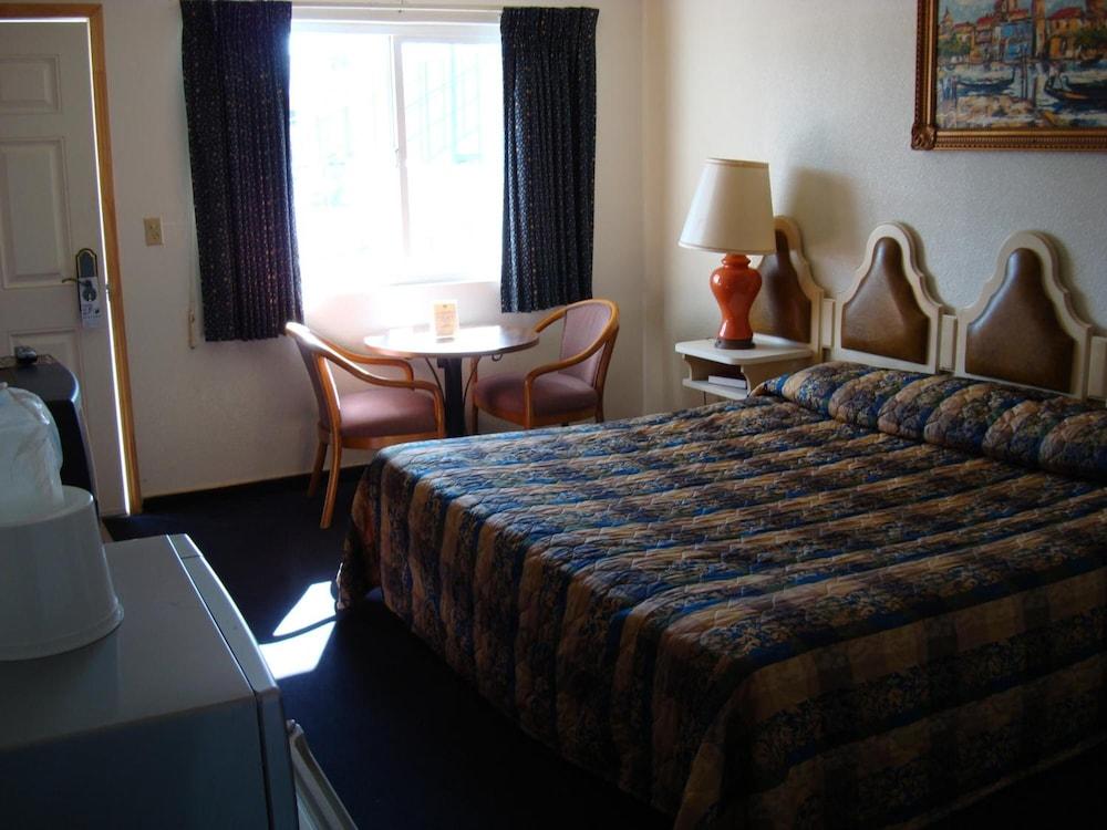 Stardust Motel Redding photo 15