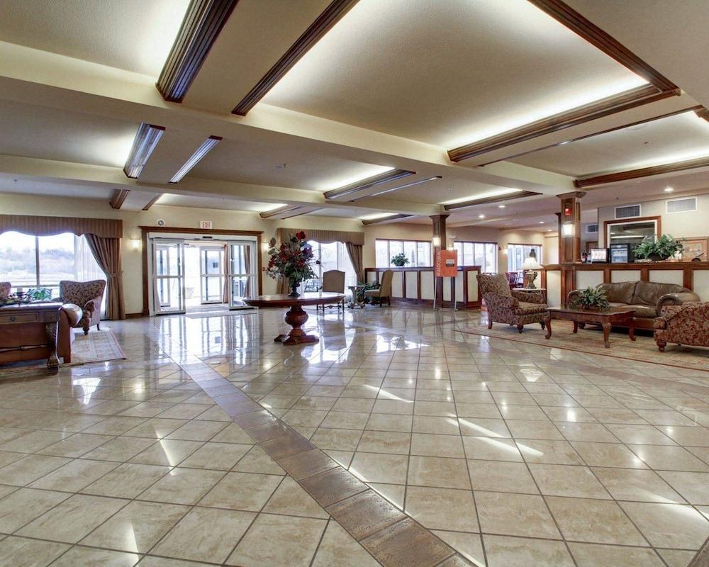 Clarion Suites Vidalia Riverfront photo 2