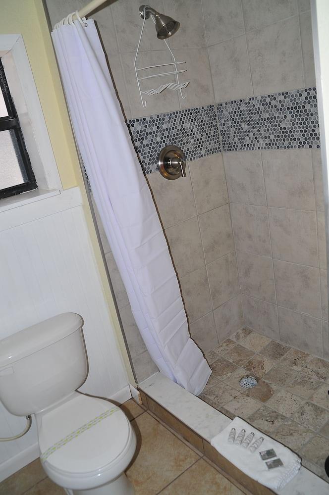 Conch On Inn Motel photo 25