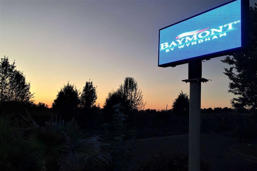 Baymont by Wyndham Adairsville photo 25