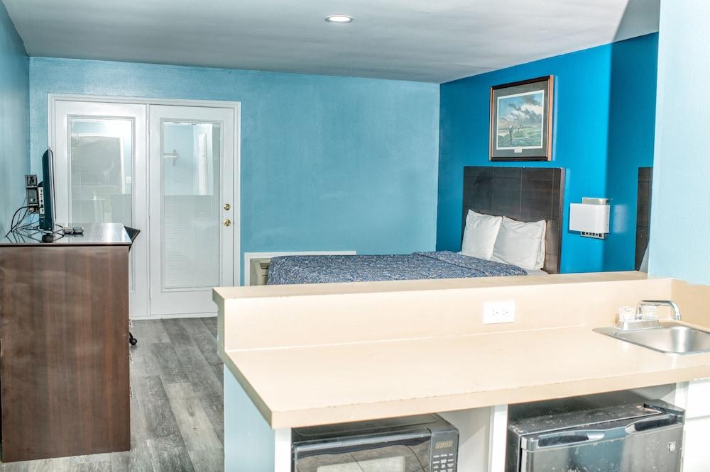 Captain Quarters Motel photo 20