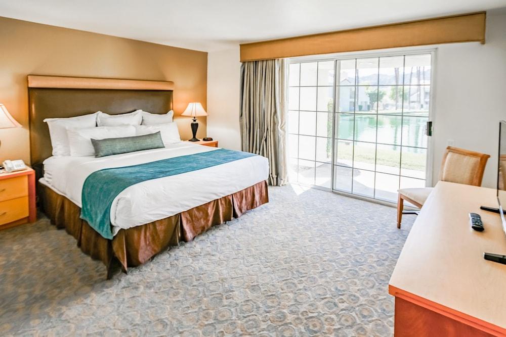 Desert Breezes Resort photo 11