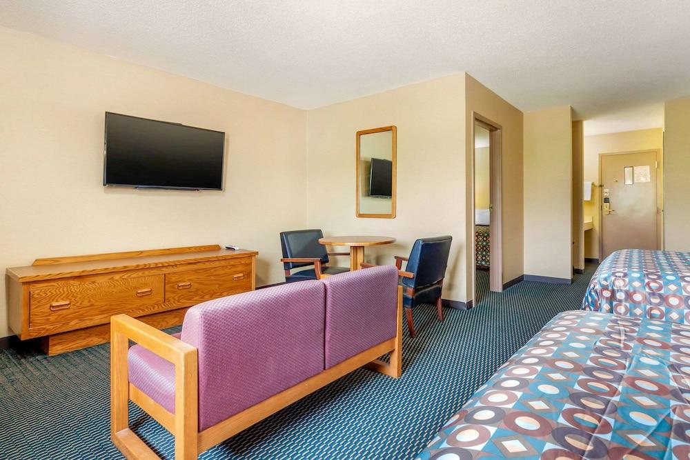 Rodeway Inn Blair photo 15