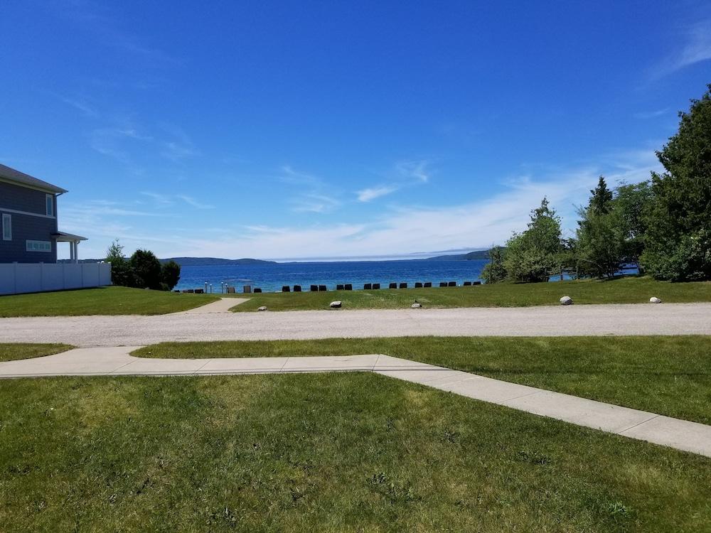 Crystal Lake Resort photo 10
