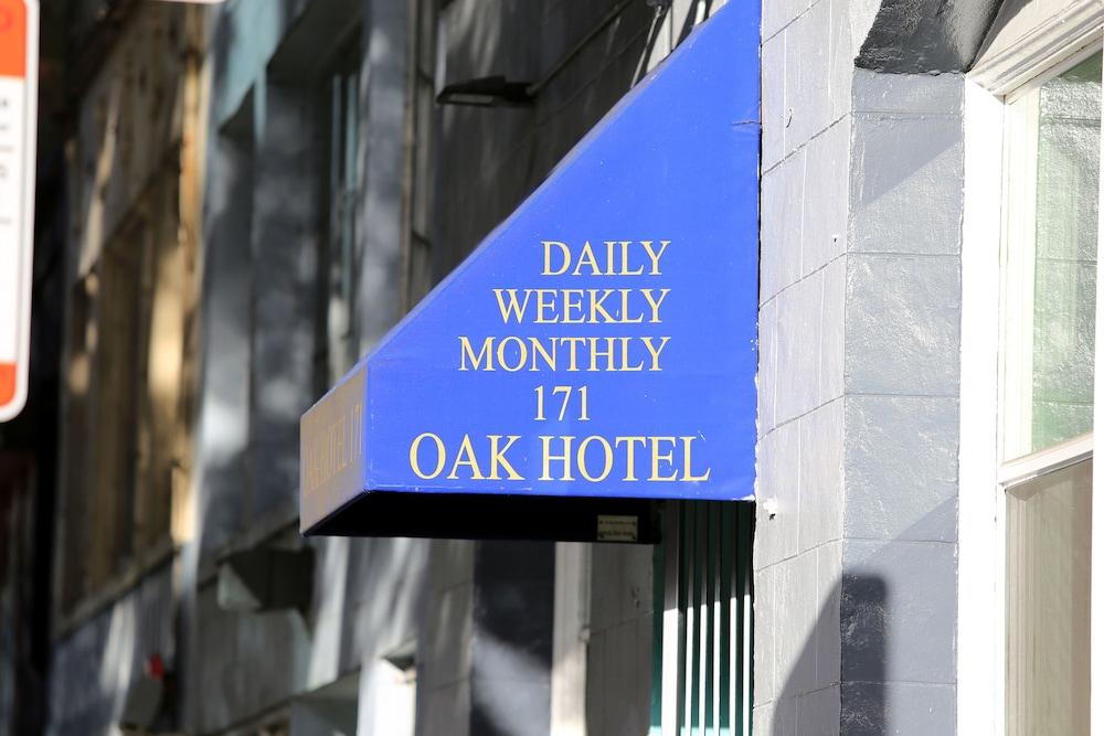 Oak Hotel photo 8