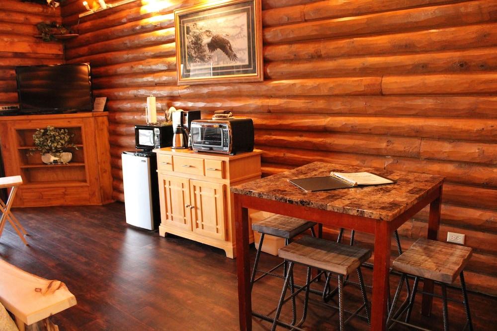 Cedar Lodge and Settlement photo 93