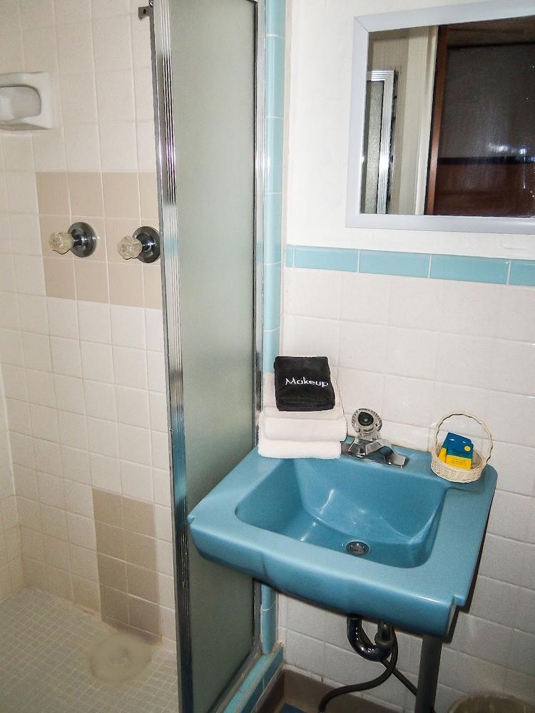 The Gold Pan Motel photo 31