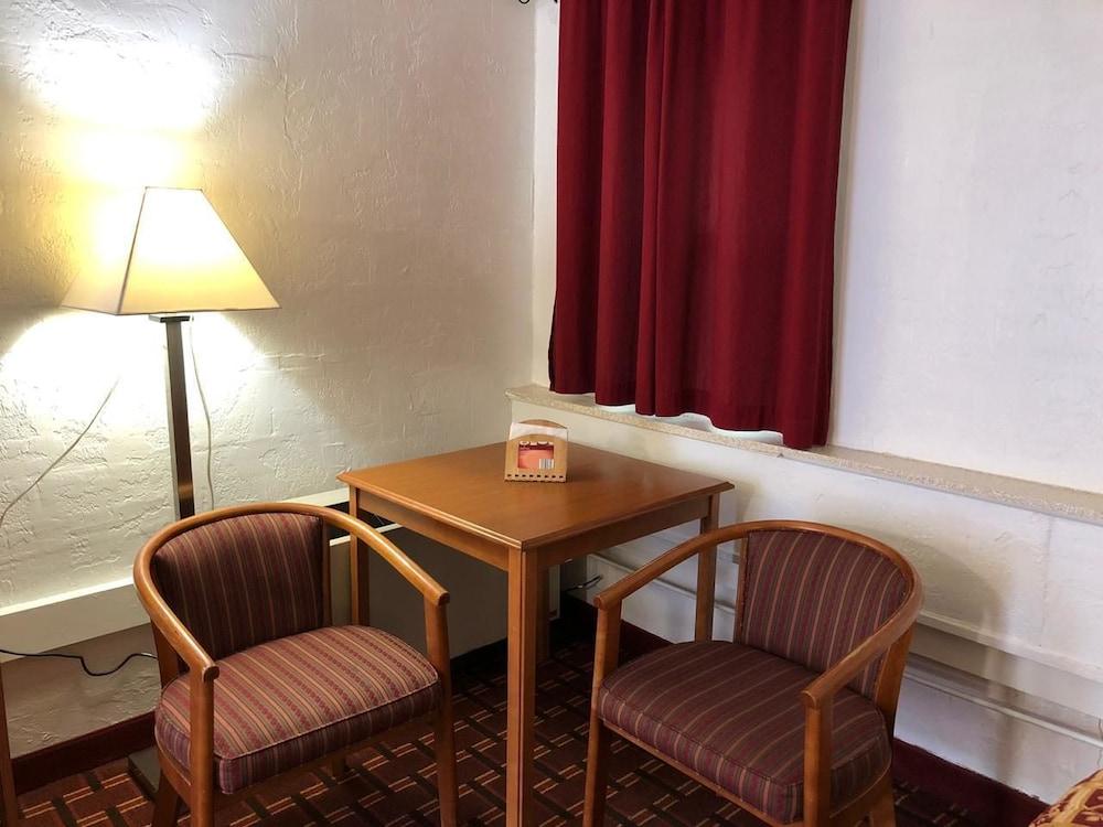 The Autumn Inn photo 23