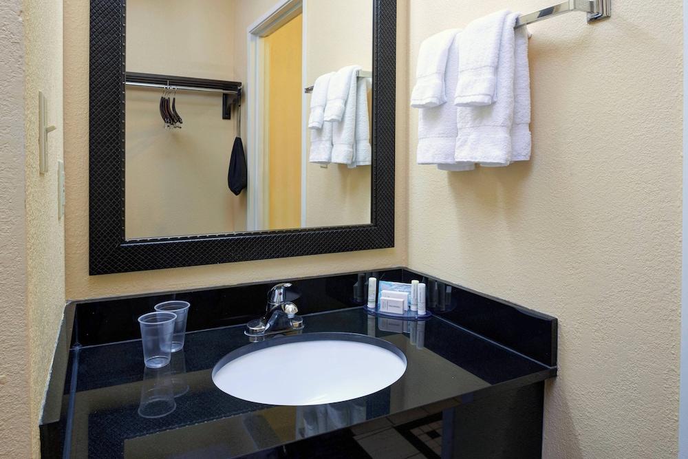 Fairfield Inn by Marriott Richmond photo 7