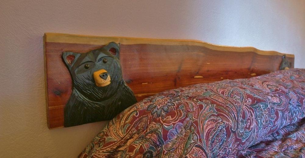 Black Bear Lodge Motel photo 2