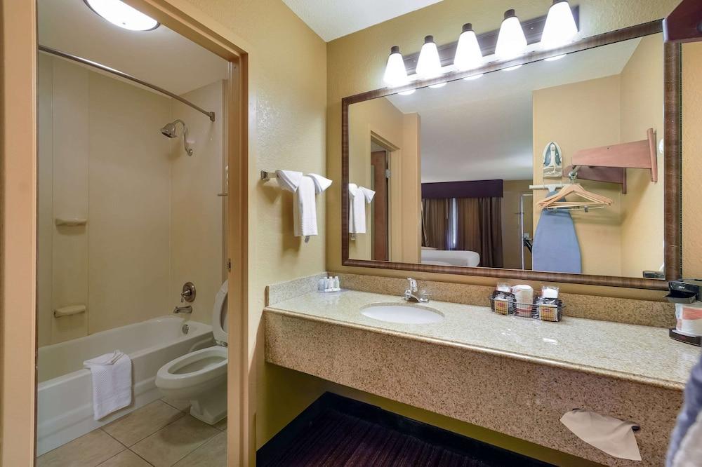 Quality Inn & Suites West Helena photo 24