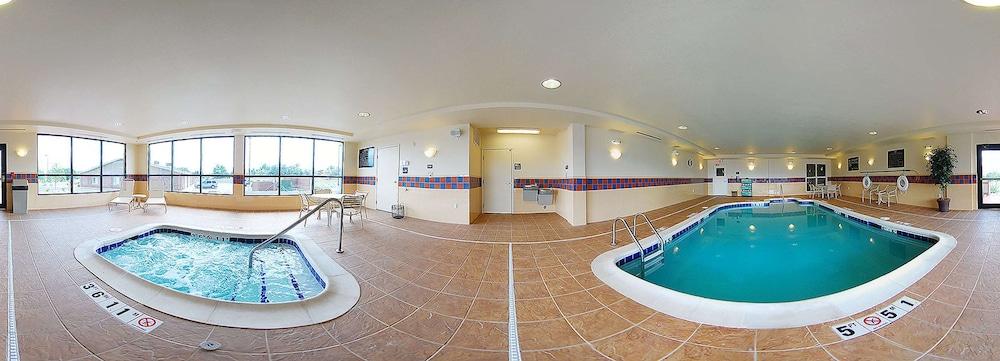 Hampton Inn & Suites Casper photo 31