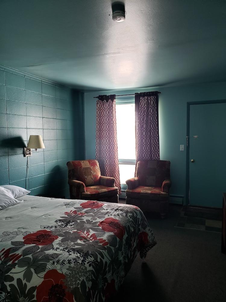 Viking Inn photo 6