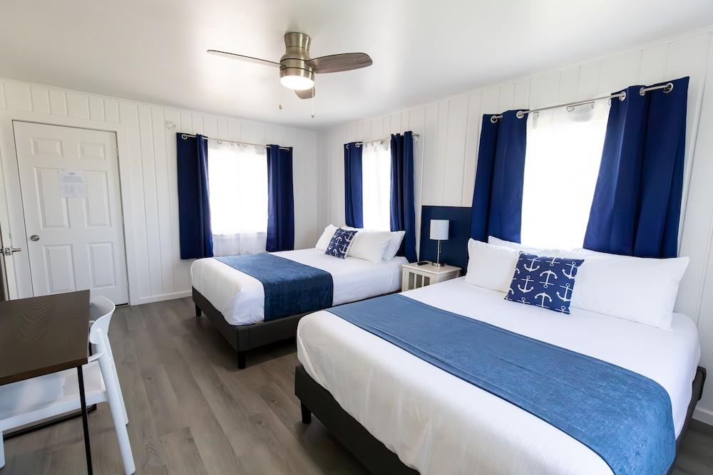 Anchor Bay Inn and Suites photo 5