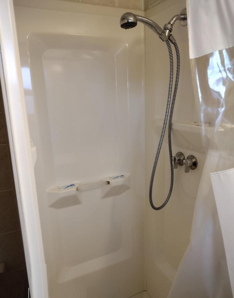 Jeannies Dream Motel photo 7